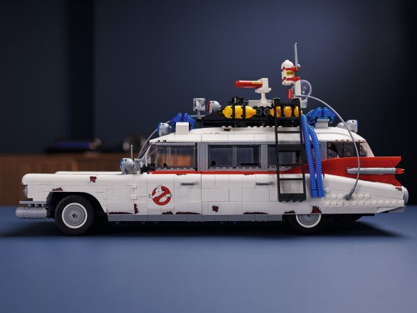 LEGO Icons - Ghostbusters ECTO-1 - 10274