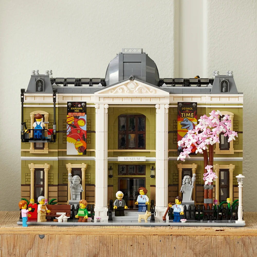 LEGO 10326