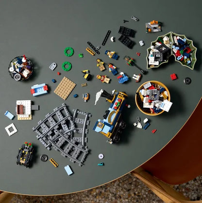 LEGO Icons - Feestelijke kersttrein - 10361