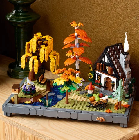 LEGO Icons - Herfsttuin met cottage - 11372
