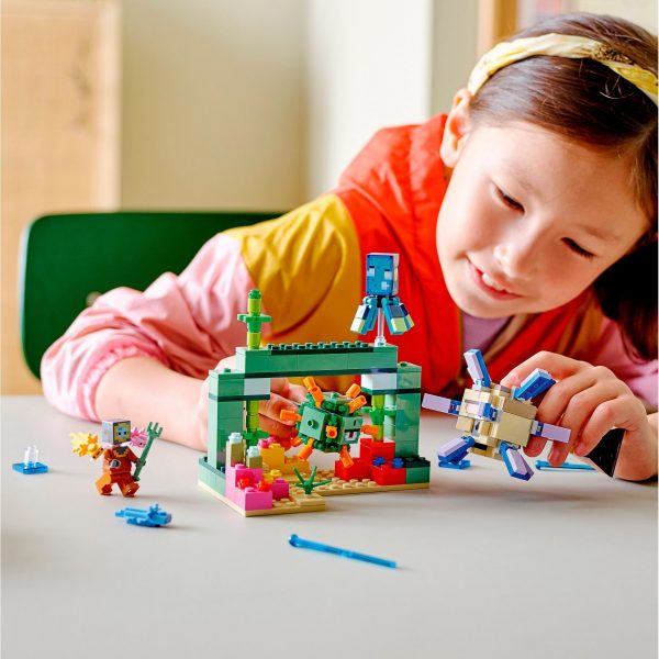 LEGO Minecraft - De Bewakersstrijd - 21180