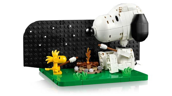 LEGO Ideas - Peanuts: Snoopy's hondenhok - 21368