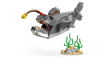 LEGO LEGO Creator - Woeste haai met schatkist - 31381