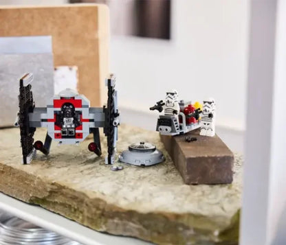 LEGO Star Wars - TIE Fighter™ met hangarbevestiging - 40771