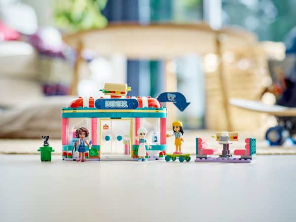 LEGO Friends - Heartlake restaurant in de stad - 41728