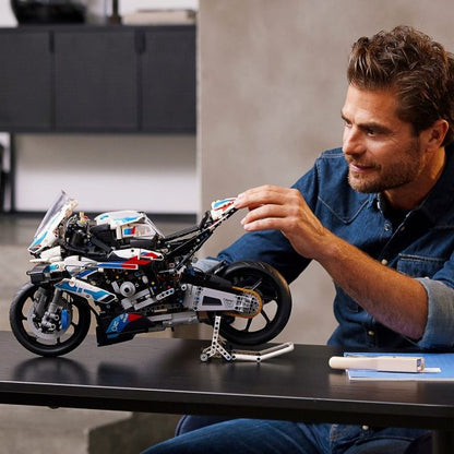 LEGO Technic - BMW M 1000 RR - 42130