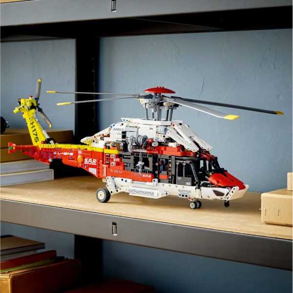 LEGO Technic - Airbus H175 Reddingshelikopter - 42145