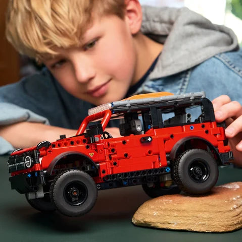 LEGO Technic - Ford Bronco® SUV - 42213