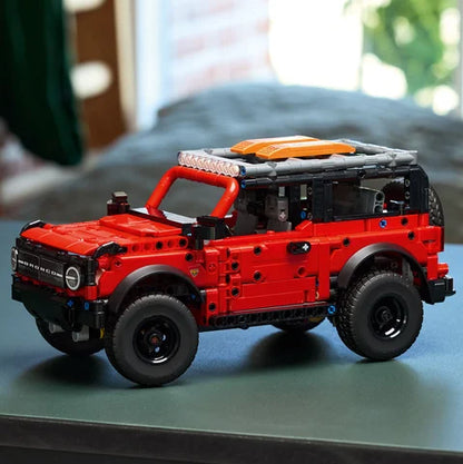 LEGO Technic - Ford Bronco® SUV - 42213
