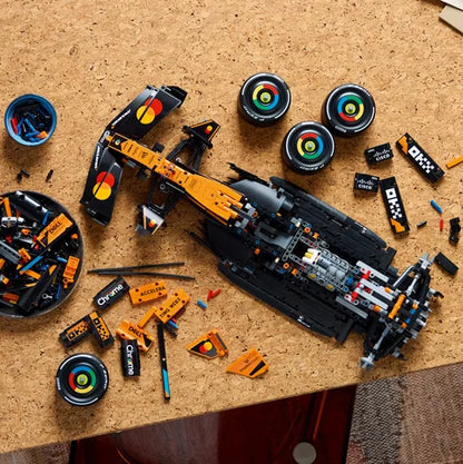 LEGO Technic - McLaren MCL39 F1® auto - 42228