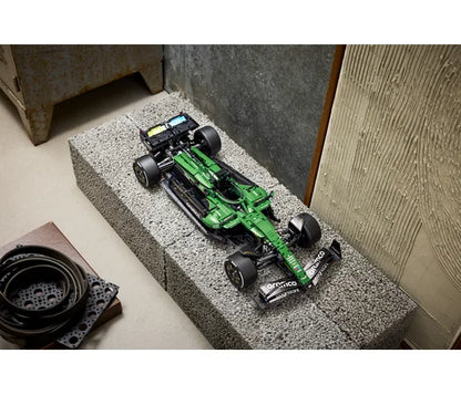 LEGO Technic - Aston Martin Aramco AMR25 F1® auto - 42240