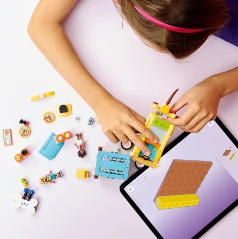 LEGO Friends - Bestelwagen met dierenaccessoires - 42678