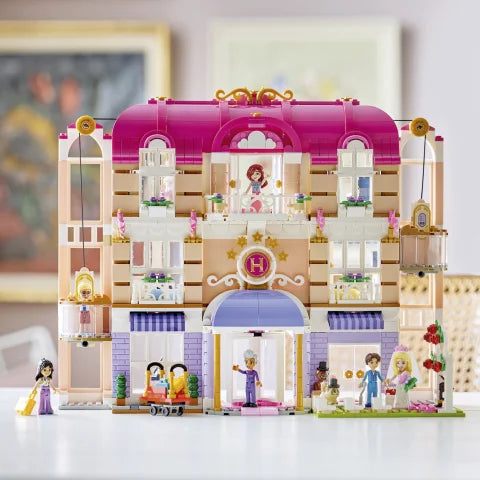 LEGO Friends - Heartlake City Grand Hotel - 42704
