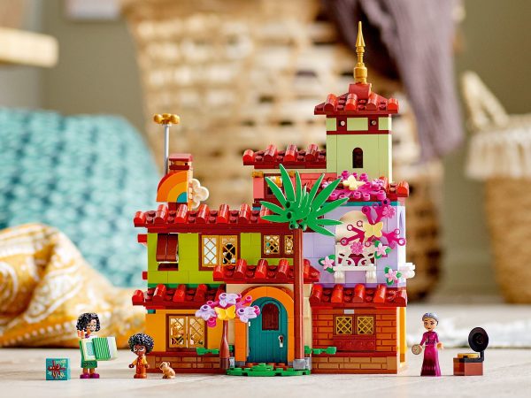 LEGO Disney - Het huis van de familie Madrigal - 43202