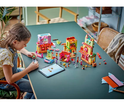 LEGO Disney - Het magische huis van de familie Madrigal - 43245