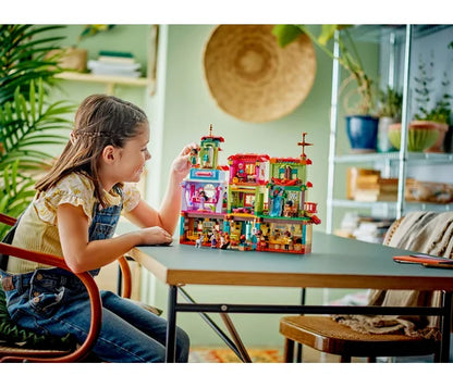 LEGO Disney - Het magische huis van de familie Madrigal - 43245