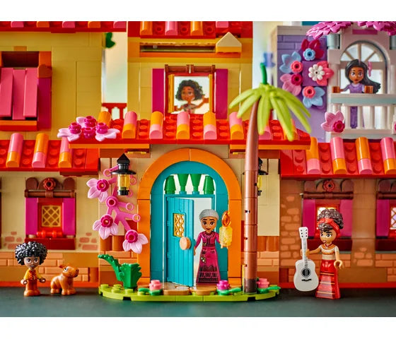 LEGO Disney - Het magische huis van de familie Madrigal - 43245
