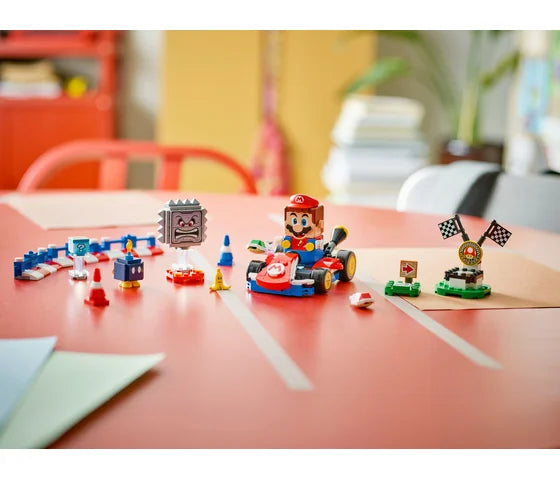 LEGO Super Mario - Mario Kart™ – Interactieve LEGO® Mario™ en standaardkart - 72043