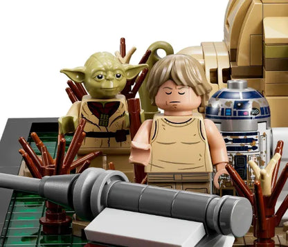 LEGO Star Wars - Jedi™ training op Dagobah™ diorama - 75330