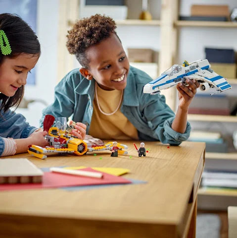 LEGO Star Wars - New Republic E-wing™ vs. Shin Hati's Starfighter™ - 75364