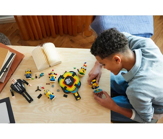 LEGO Despicable Me - Bouwbare Gru en Minions - 75582