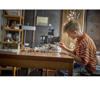 LEGO One Piece - Het slagschip van Garp - 75646