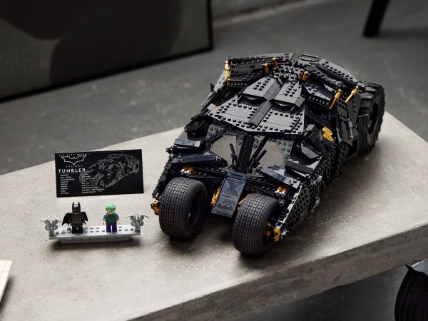 LEGO DC Comics - Batmobile™ Tumbler - 76240