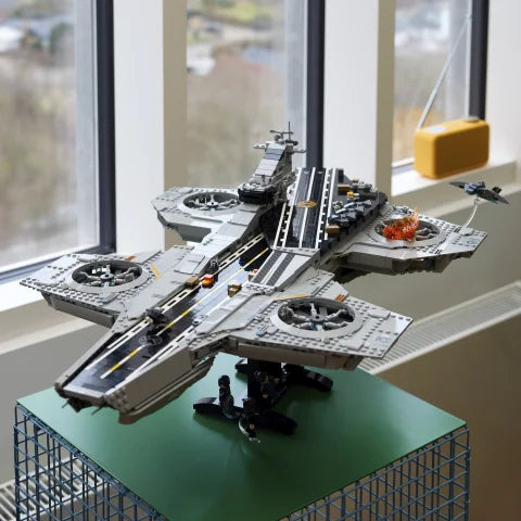 LEGO Marvel - S.H.I.E.L.D. Helicarrier - 76354