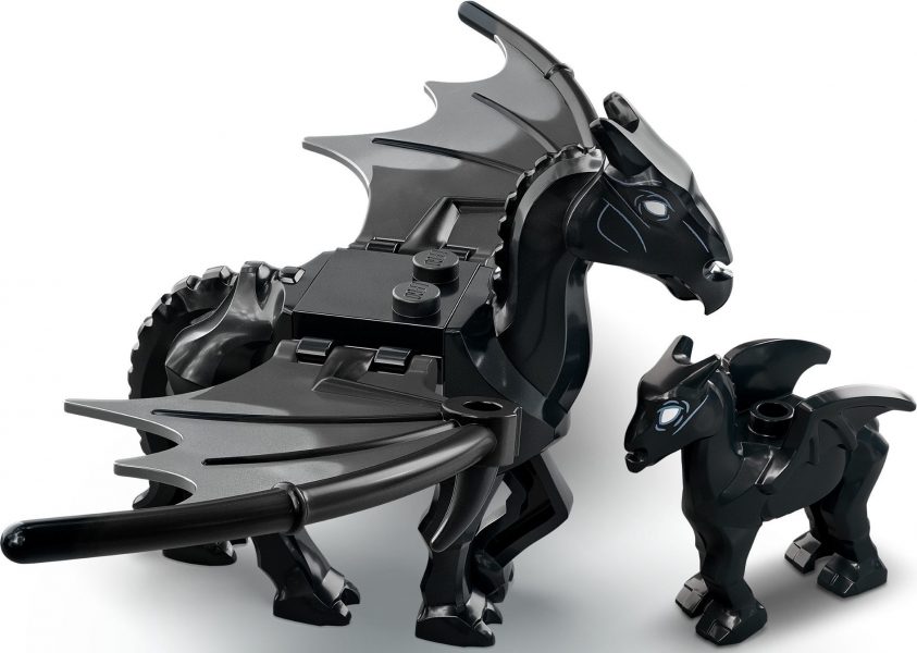 LEGO Harry Potter - Zweinstein™ Rijtuig en Thestralissen - 76400