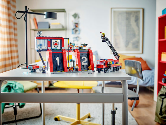 LEGO City - Brandweerkazerne en brandweerauto - 60414