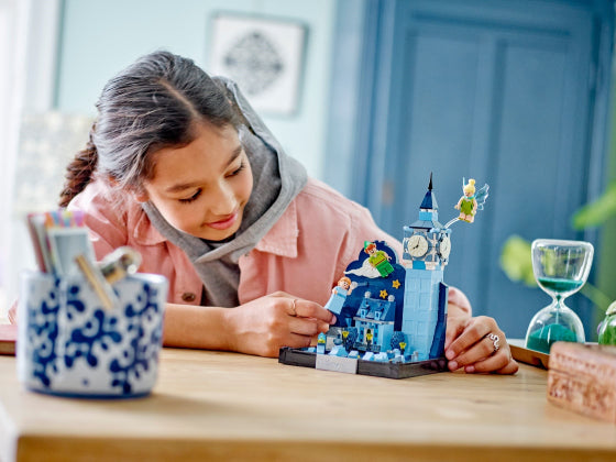 LEGO Disney - Peter Pan en Wendy vliegen over Londen - 43232