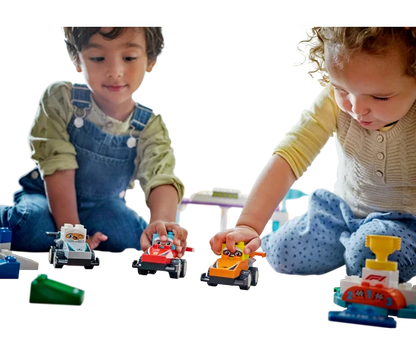 LEGO DUPLO - F1® team racewagens en coureurs - 10445