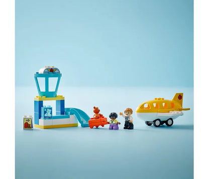 LEGO DUPLO - Voor het eerst op het vliegveld - 10443