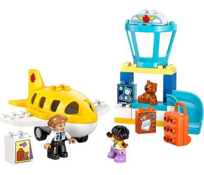 LEGO DUPLO - Voor het eerst op het vliegveld - 10443