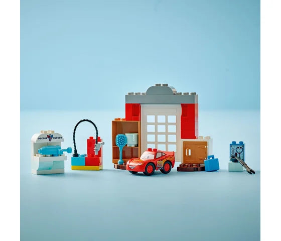 LEGO Disney - McQueens bezoek aan Docs garage - 10456