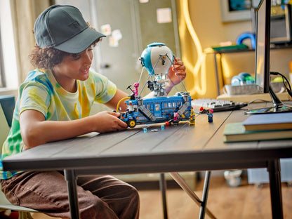 LEGO Fortnite - Battle Bus - 77073