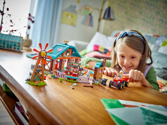 LEGO Friends - Boerderijdierenopvang - 42617