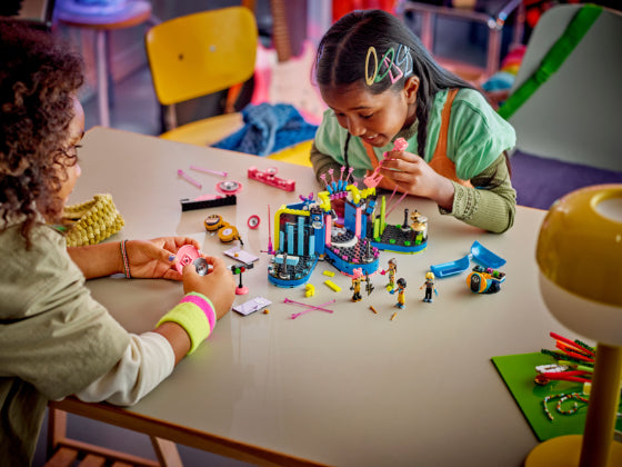 LEGO Friends - Heartlake City muzikale talentenjacht - 42616