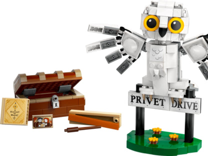LEGO Harry Potter - Hedwig™ bij Ligusterlaan 4 - 76425