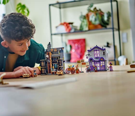 LEGO Harry Potter - Olivanders™ & Madame Mallekins gewaden - 76439