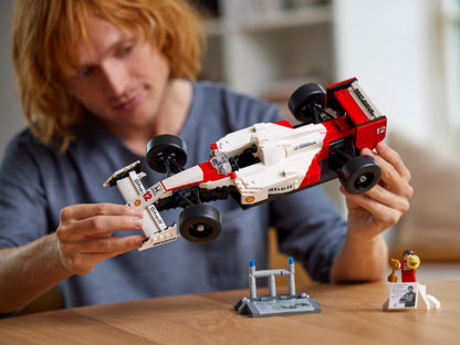 LEGO Icons - McLaren MP4/4 en Ayrton Senna - 10330