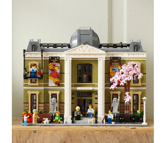 LEGO Icons - Natuurhistorisch museum - 10326