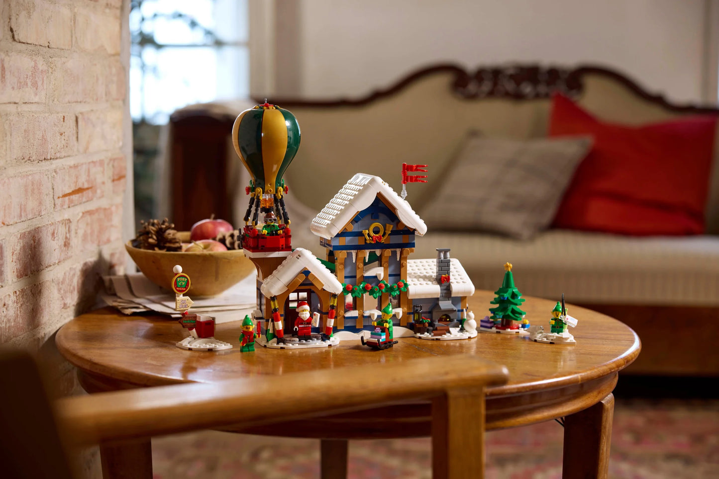 LEGO Icons - Postkantoor van de Kerstman - 10339