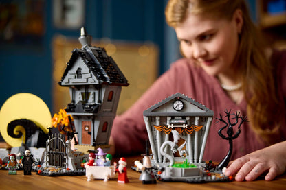 LEGO Ideas - Disney Tim Burton's The Nightmare Before Christmas - 21351