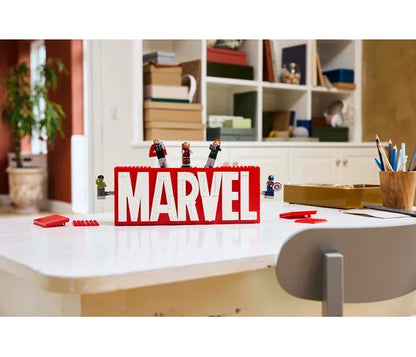 LEGO Marvel - MARVEL logo en minifiguren - 76313