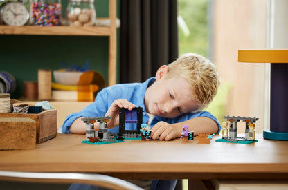 LEGO Minecraft - De wapensmederij - 21252