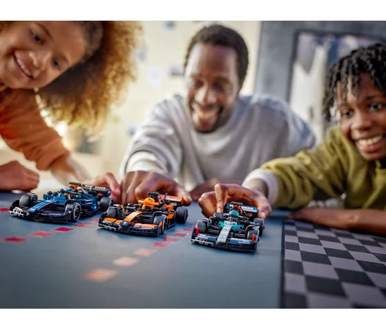 LEGO Speed Champions - McLaren F1® Team MCL38 racewagen - 77251