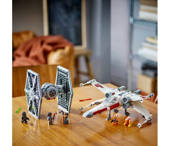 LEGO Star Wars - TIE Fighter en X-wing combi - 75393