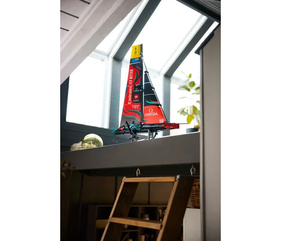 LEGO Technic - Emirates Team New Zealand AC75 jacht - 42174