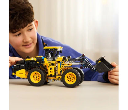 LEGO Technic - Volvo L120 Electric wiellader - 42209
